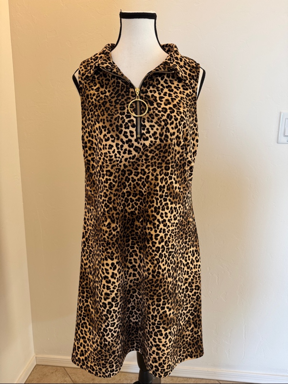 Sleeveless Leopard Print Zip-Front Dress with Gold Ring Pull